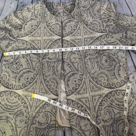 Chico’s Silver Beige Convertible Faux-fur Cuff Classic Jacquard Jacket Size M - Picture 12 of 12